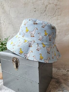 Duck Bucket Hat Baby Blue Summer Beach Pool Sun Hat Men Women One Size